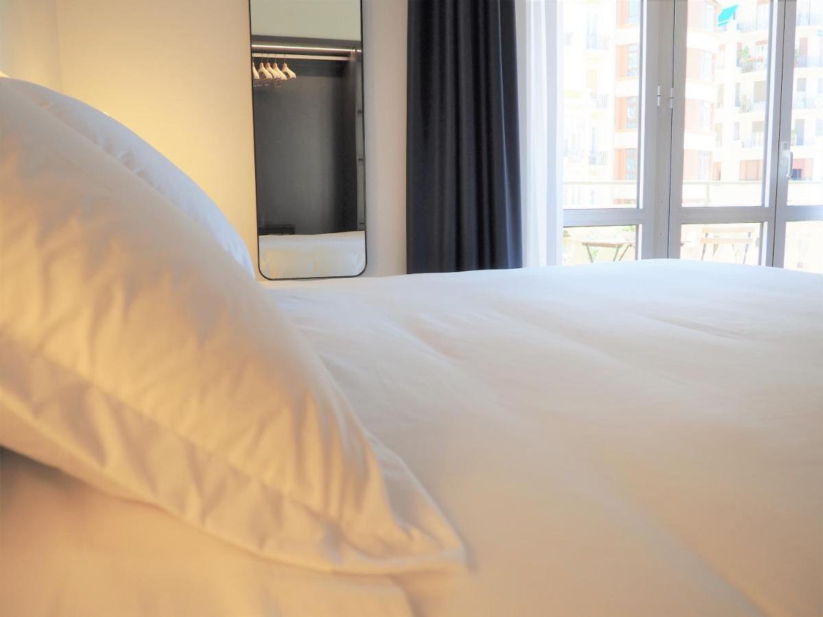 Plaza View Hotel บาเลนเซีย ภายนอก รูปภาพ